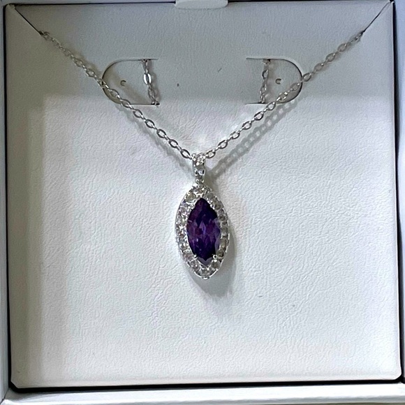 Bomb Party Crystal Pendant and Chain NIB Purple Clear - Picture 2 of 8